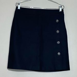 Ann Taylor factory Textured Buttoned A-line Skirt black color size 6